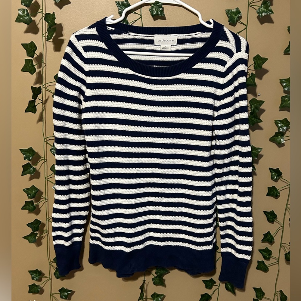 🛑 SOLD~Liz Claiborne Sweater